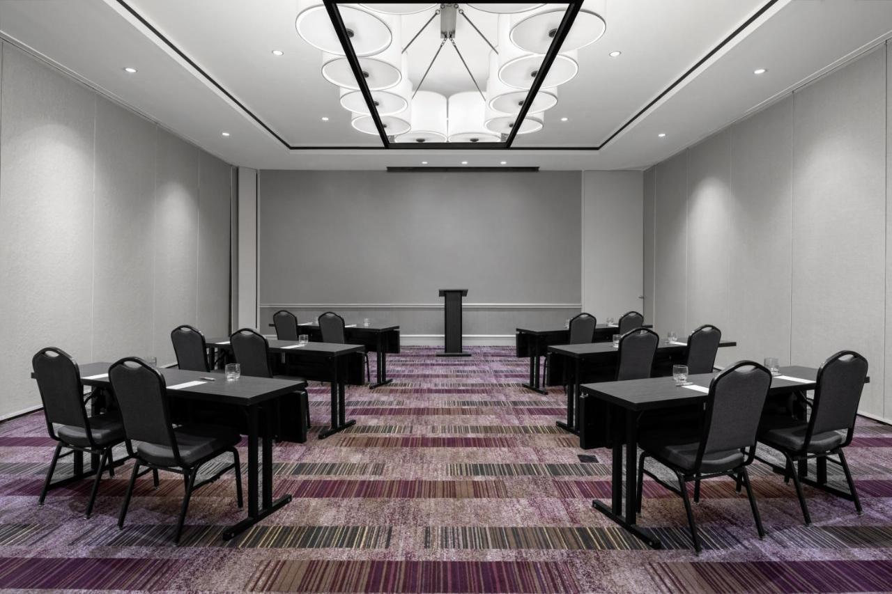 Pleasanton Marriott Hotel Exterior photo