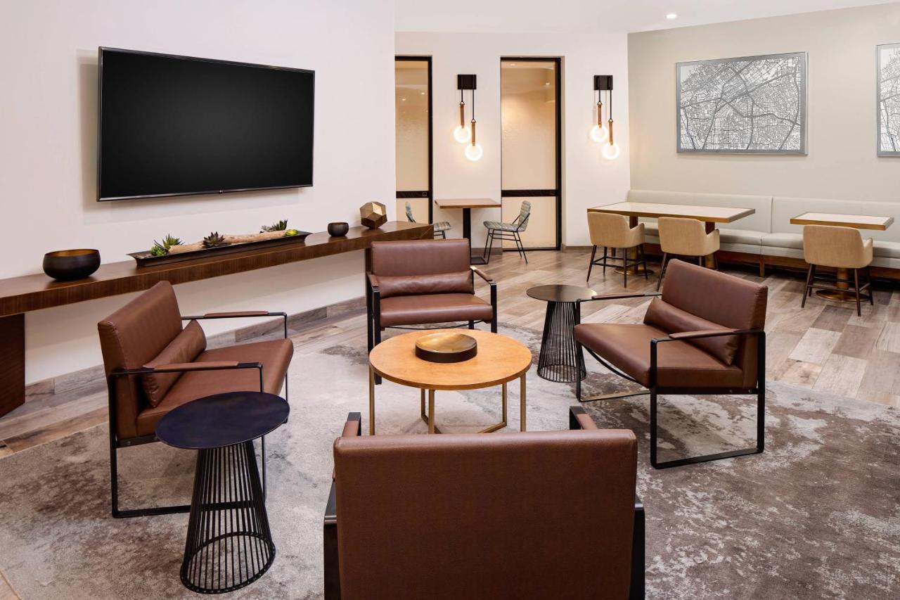 Pleasanton Marriott Hotel Exterior photo